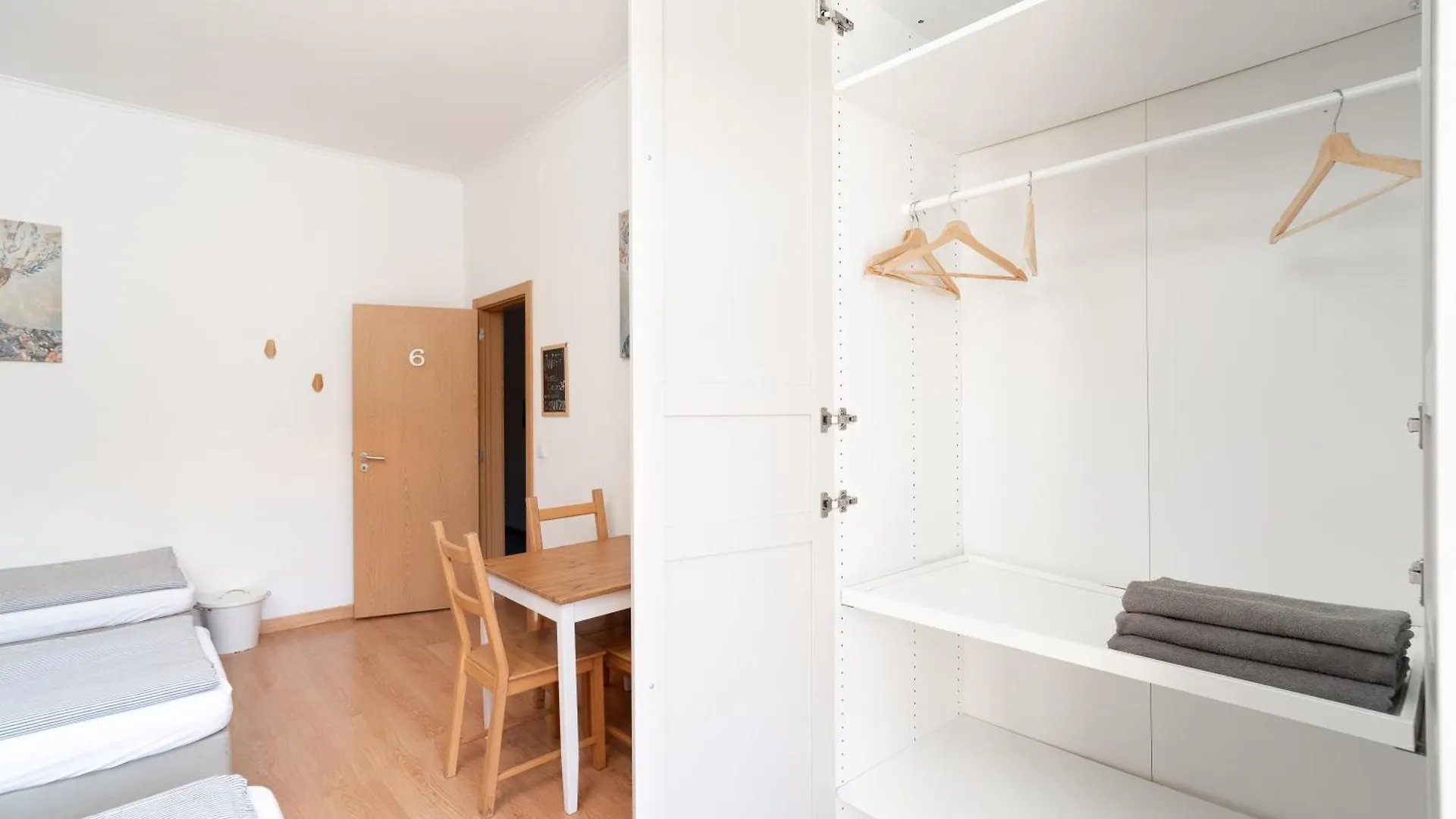 Hostel Crespo Lisbon 0*,