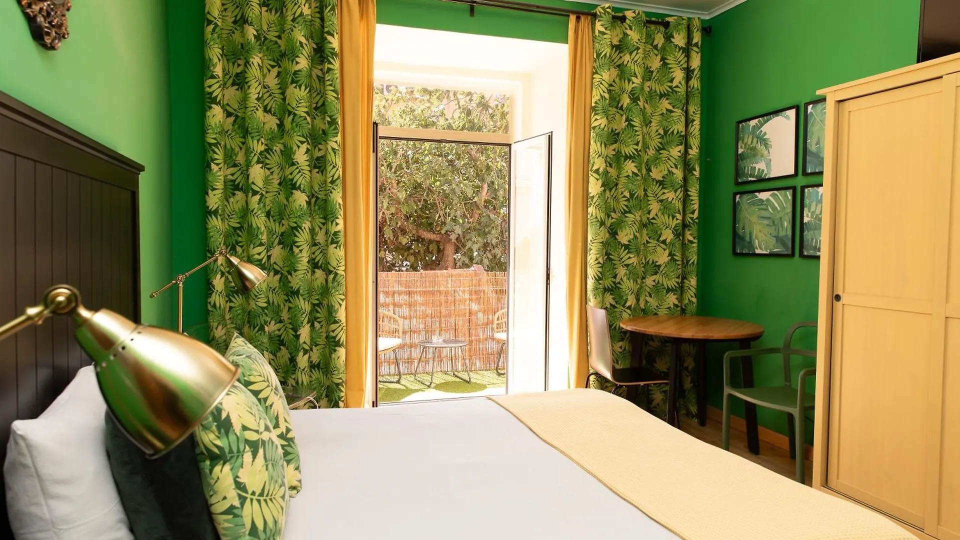 Hostel Crespo Lisbon