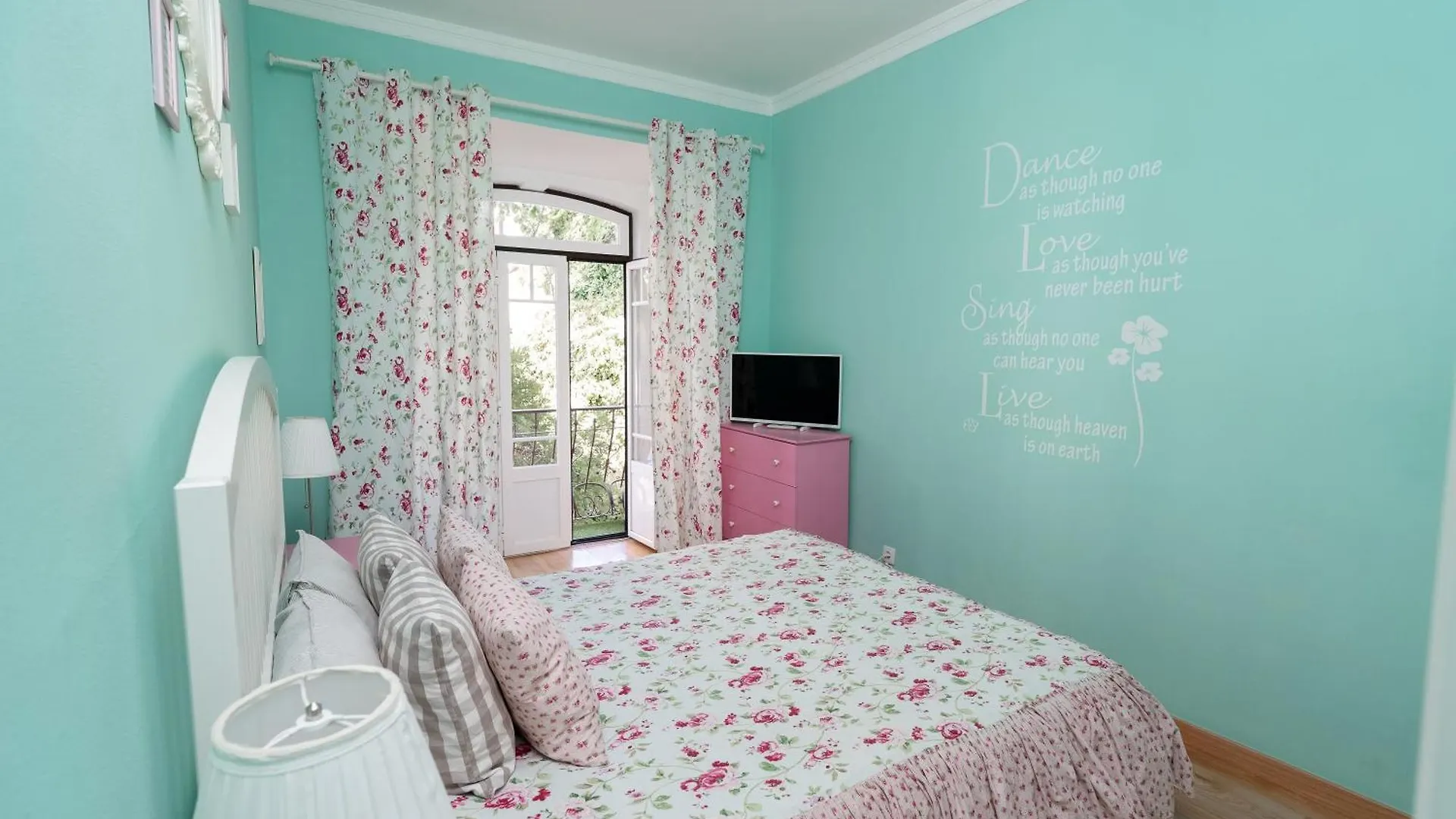 Hostel Crespo Lisbon